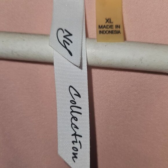 XL Light Pink Blazer - Picture 2 of 4